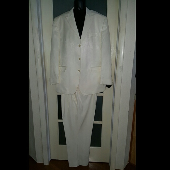 Men's Suit - Picture 1 of 8